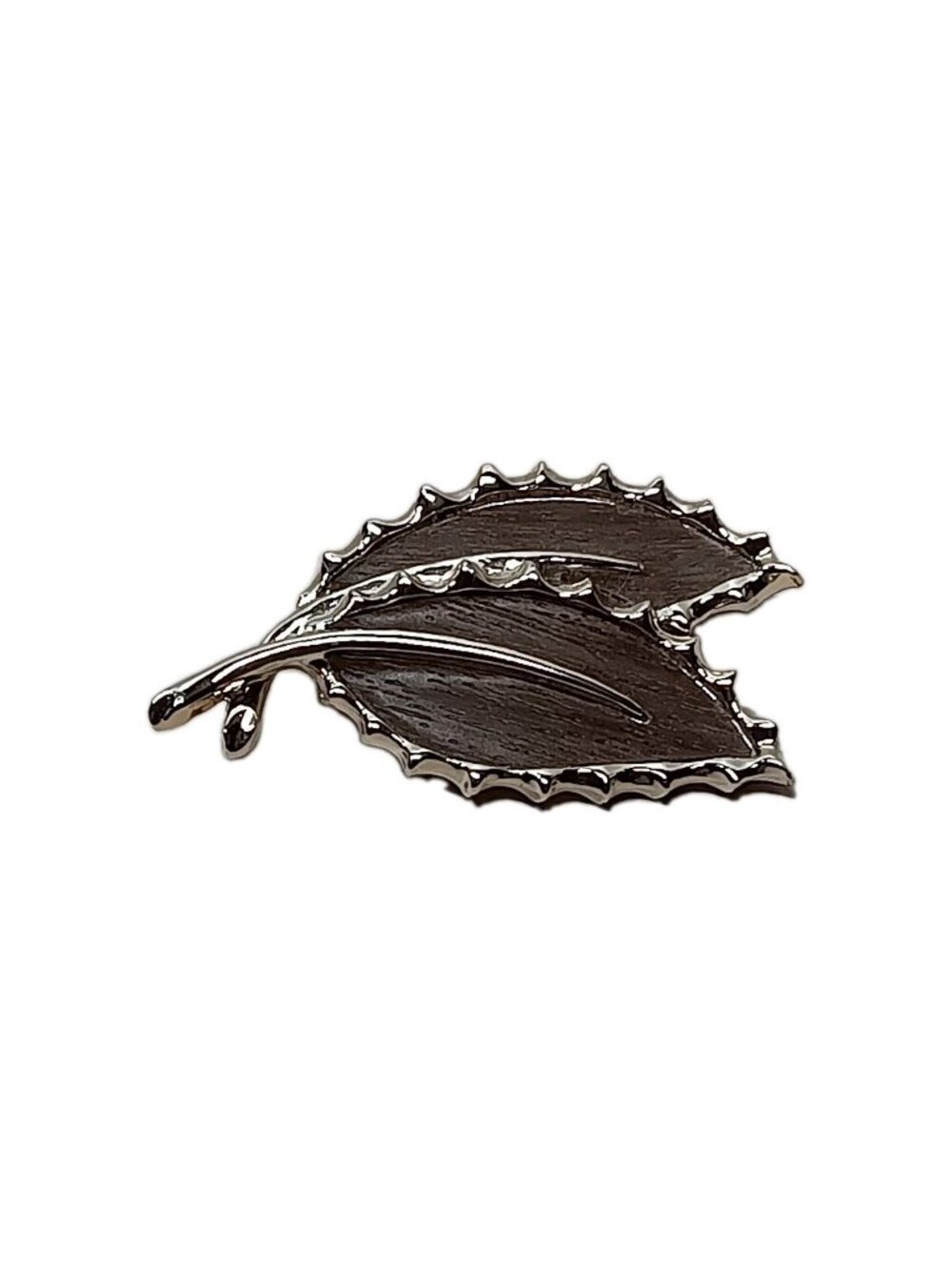 Vintage 1968 Sarah Coventry Wooded Beauty Brooch Fall Leaves Gold Tone 2.5"